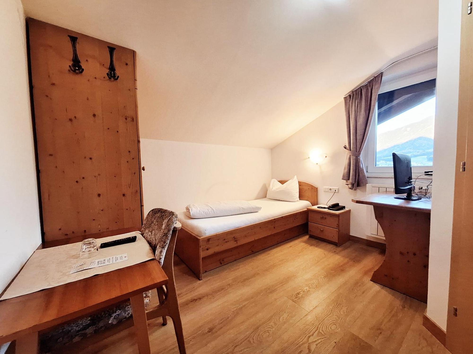 Hotel Poernbacher ヴァルダーオラ エクステリア 写真